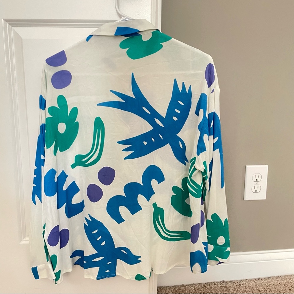 Parfois Collection Colorful Abstract Print Button Down Shirt - Picture 8 of 13